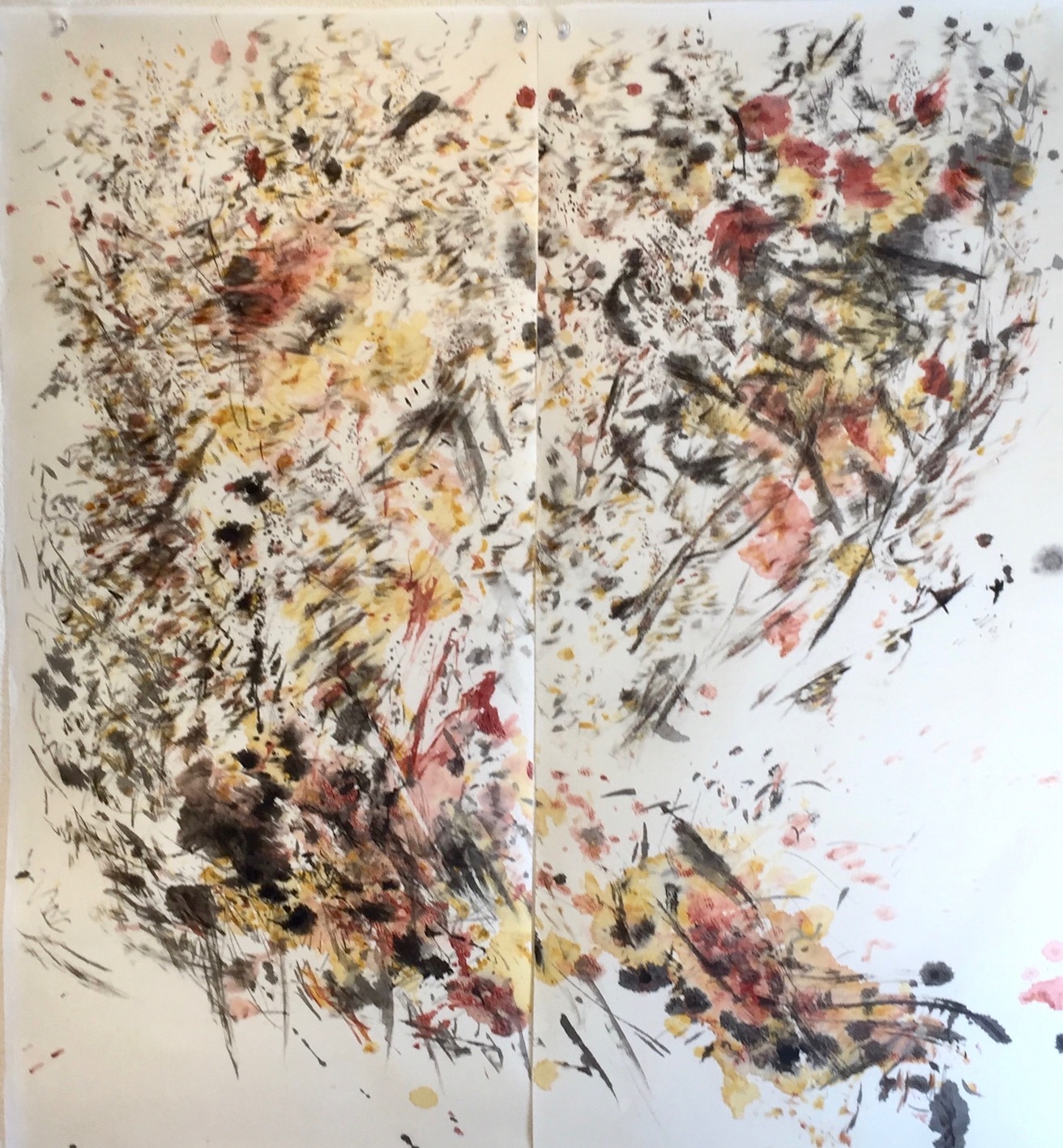 Fire Flying 舞う火108 X 96 cm Sumi ink,water colour, acrylic 墨、水彩絵具、アクリル2019